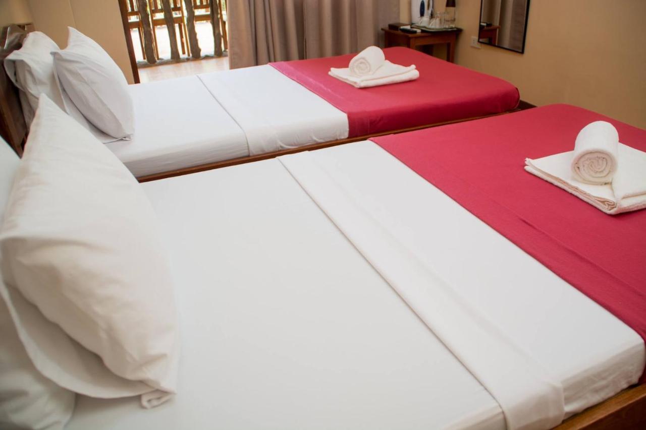 Jurias Garden Hotel Ел Нидо Екстериор снимка